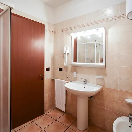 Lecci Lido Altanea Apartament *