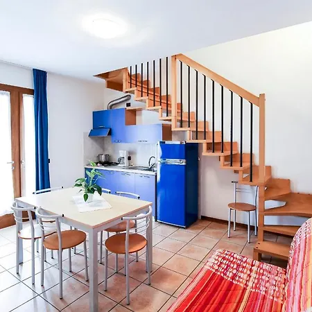 Apartament Lecci Lido Altanea