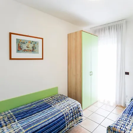 Apartament Lecci Lido Altanea