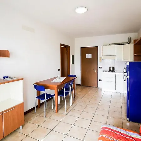 Apartament Lecci Lido Altanea