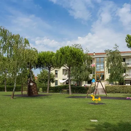 Apartament Lecci Lido Altanea *